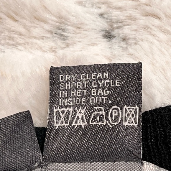 Per Se Black and White Embellished Snap-up Sweater Sz-M - Picture 10 of 10